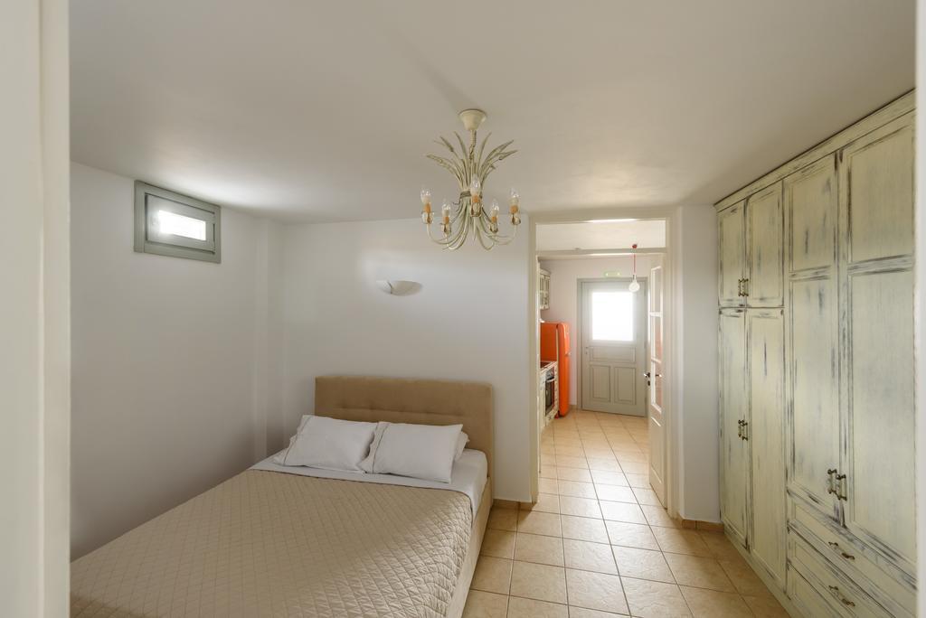 Red Cliff Villa 2Bedroom Villa With Caldera View And Plunge Pool Akrotírion Екстериор снимка